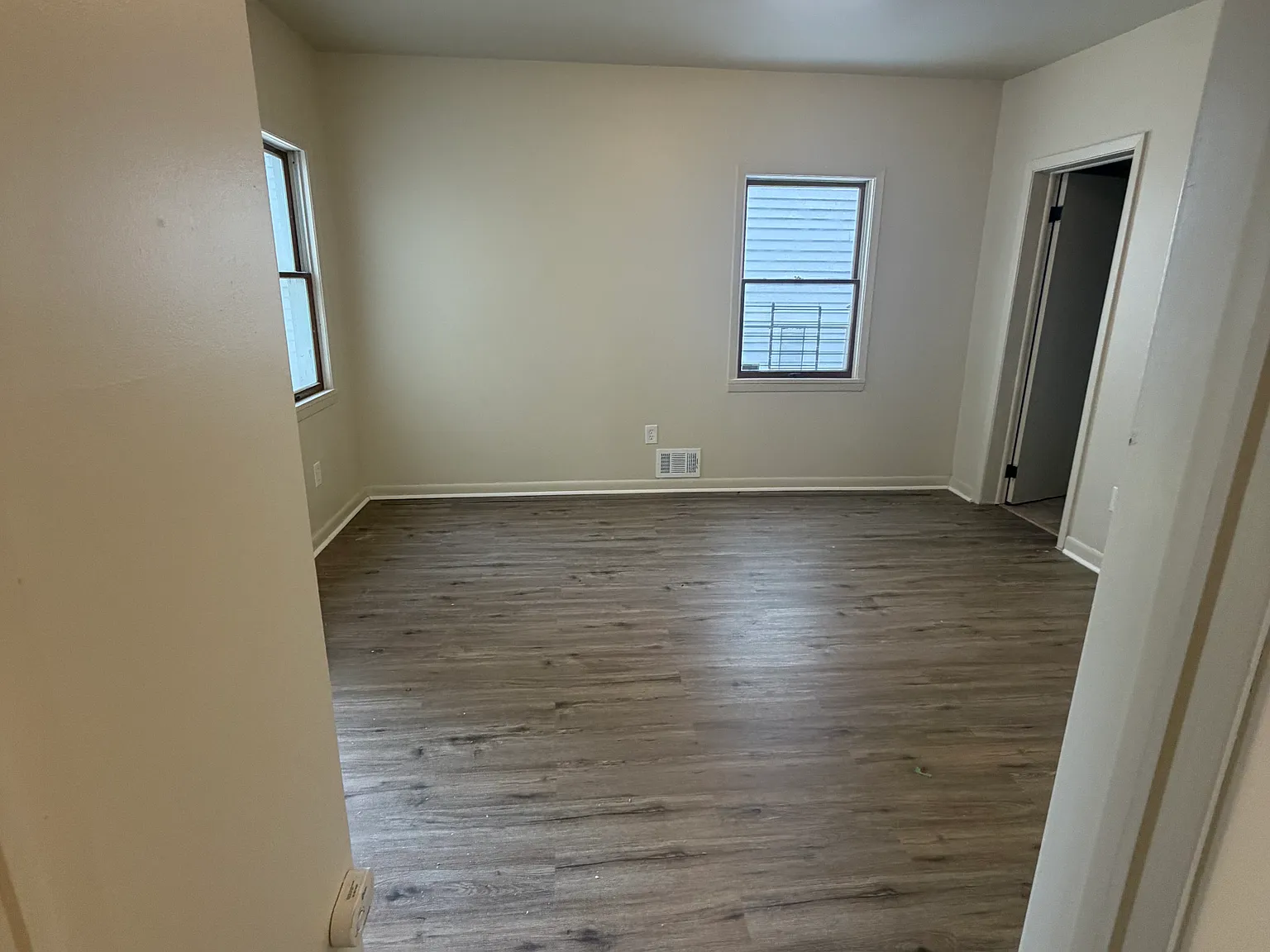 1 bed, 550 sqft, $950 — Photo 4