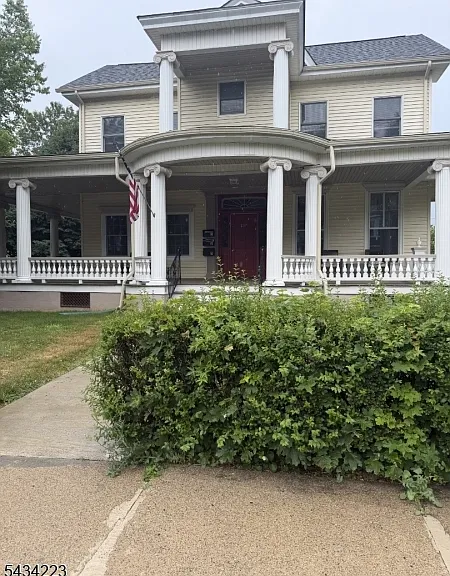 137 Belvidere Ave — Photo 1