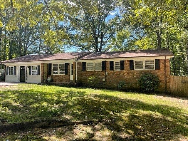 1st image of 207 Briarwood Dr
