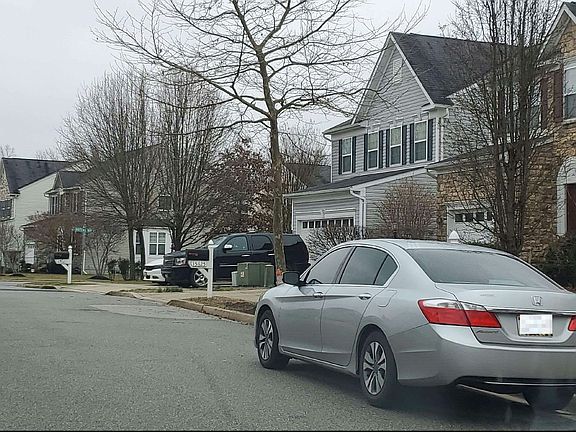 2nd image of 15715 Chadsey Ln