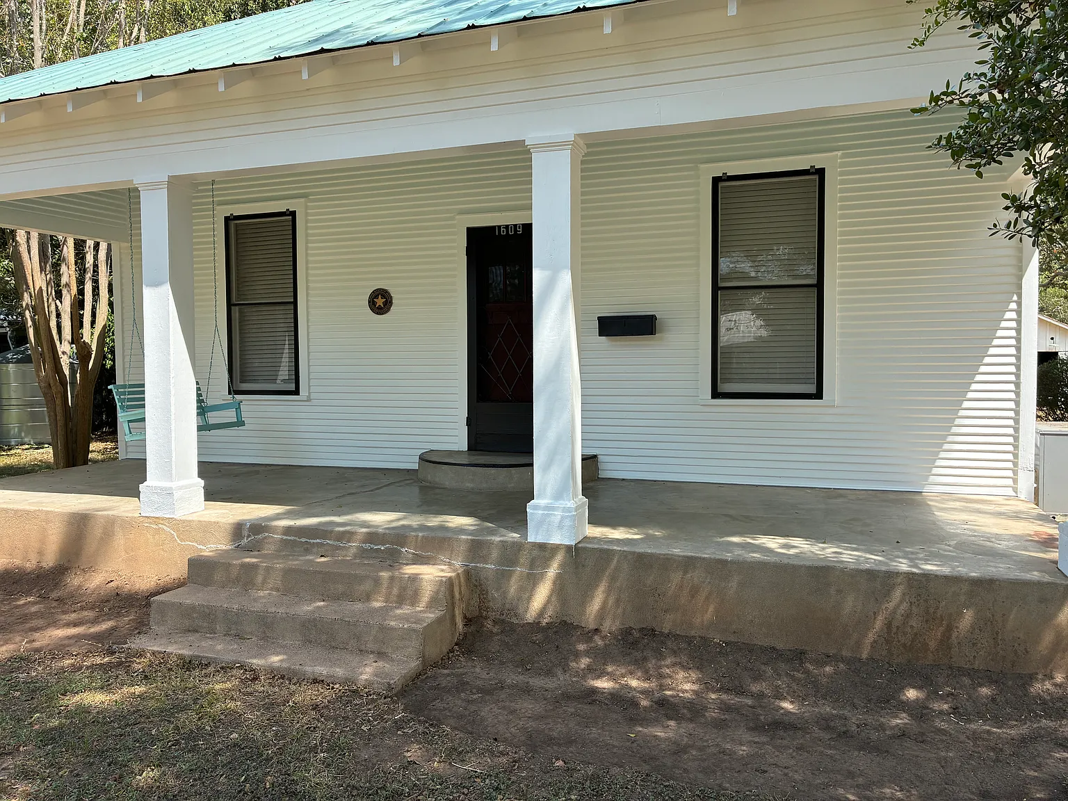 2 bed, 896 sqft, $1,800 — Photo 4