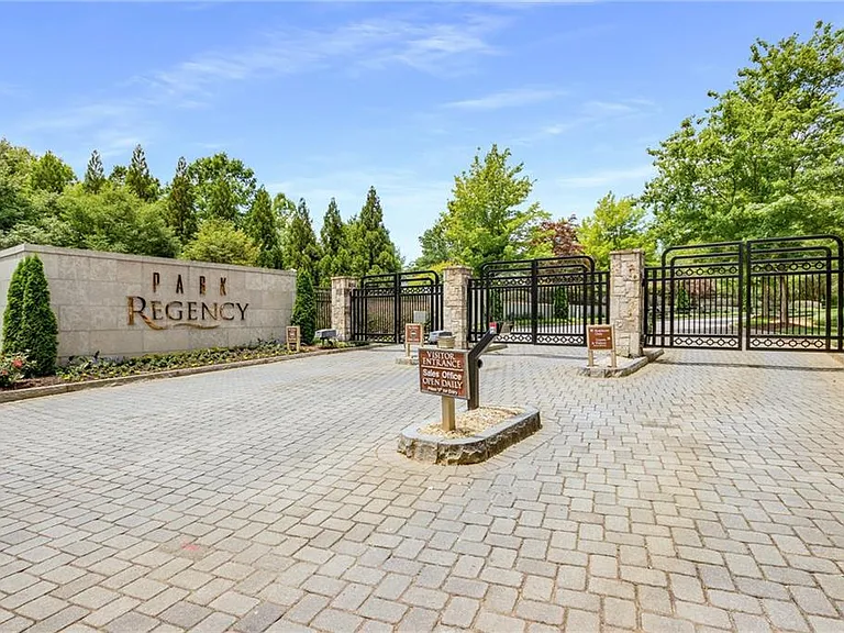 700 Park Regency Pl NE #1906 — Photo 36