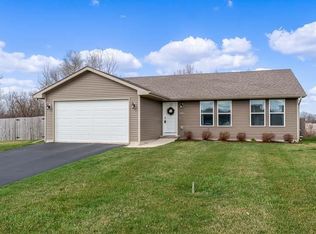 15044 Yellowstone Dr, South Beloit, IL 61080