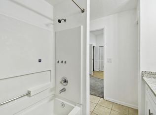 8827 Grand Palms Cir APT B, Kissimmee, FL 34747