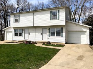 1216 Wall St APT B, Normal, IL 61761