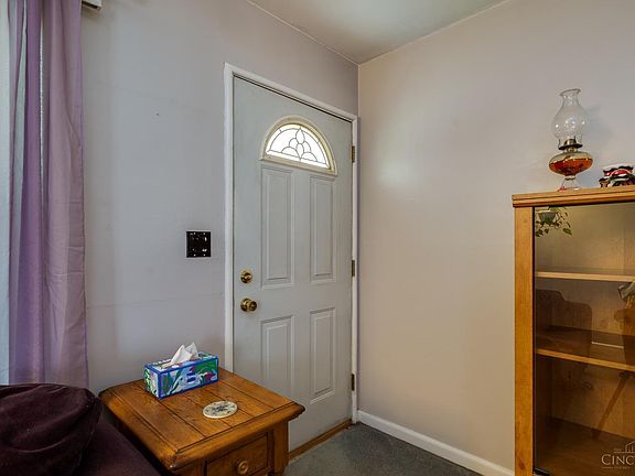 4th image of 8593 Donegal Dr
