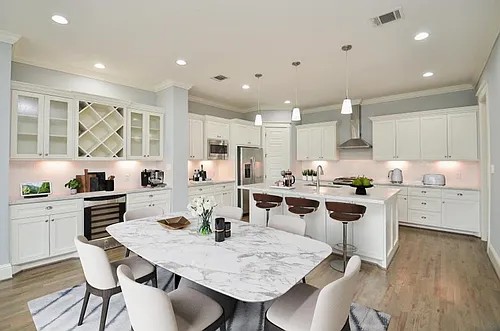 2511 Judiway Lease St Photo 1