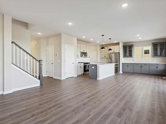 The Sandover - Family Room