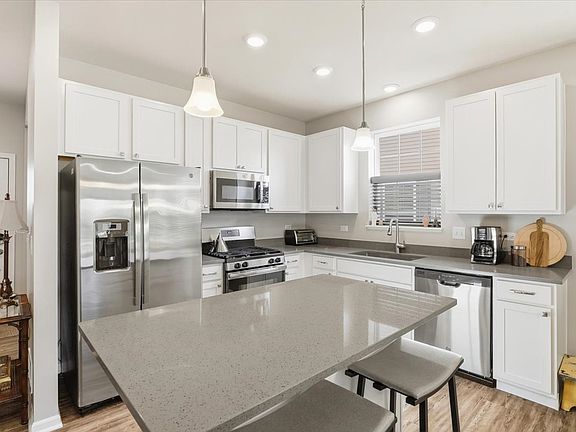 5th image of 1812 Alta Dr