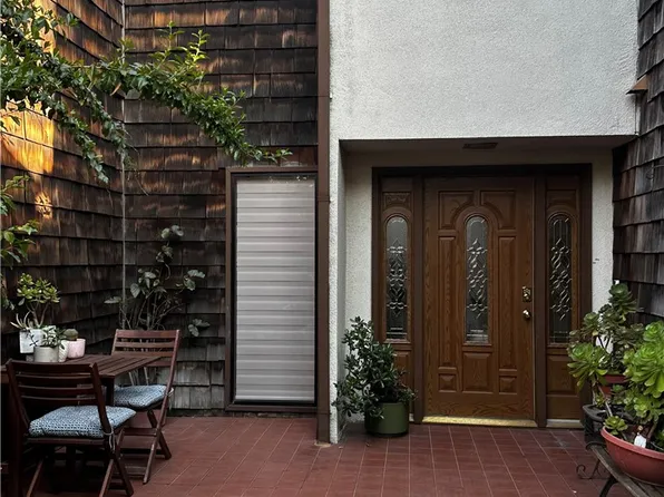 9434 Friendly Woods Ln, Whittier, CA 90605