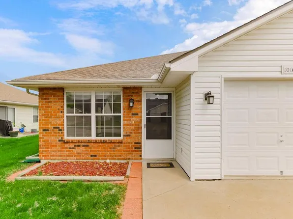 1016 SW Sandy Ln, Grain Valley, MO 64029