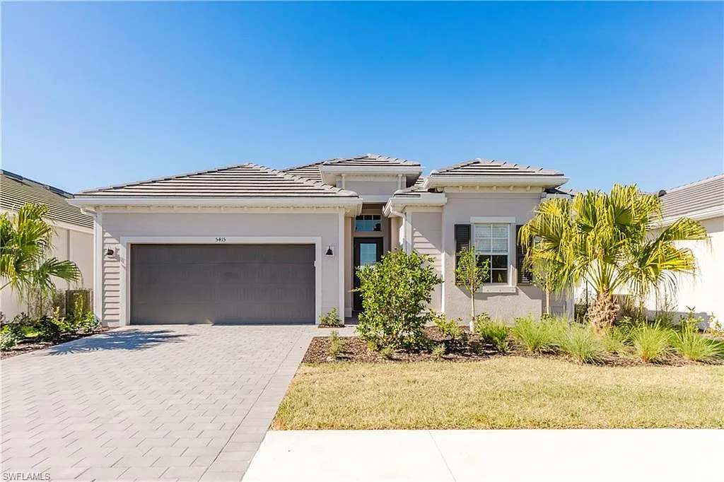 3 bed, 3.0 bath, 2247 sqft, $3,995 — Photo 1