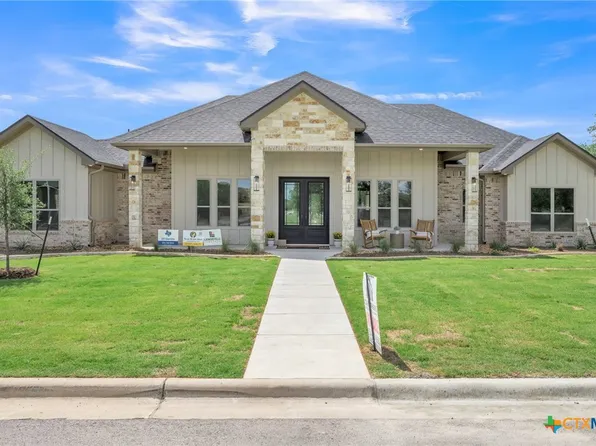 1586 Bosque Lago Dr, Morgans Point Resort, TX 76513