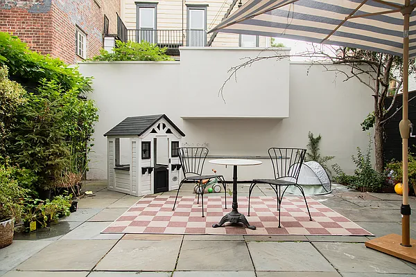 Rented by Compass | media 1