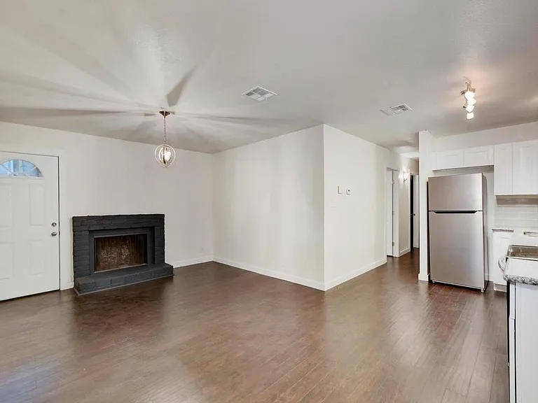 2706 Parker Ln #B — Photo 8