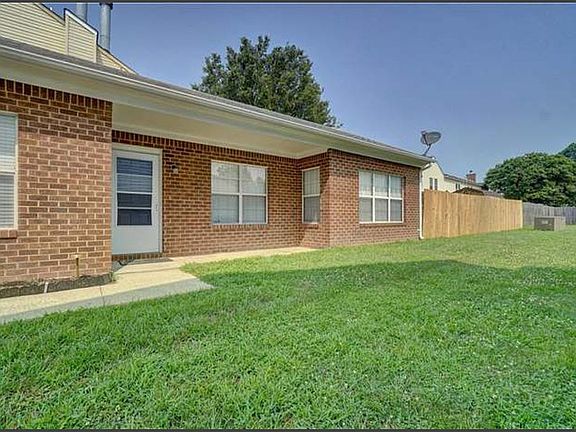 2nd image of 5610 Rivermill Cir