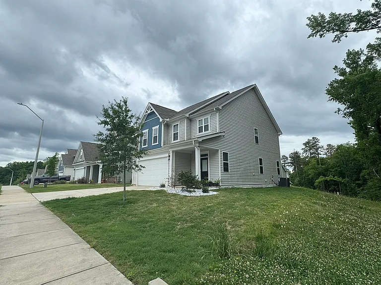 131 Alta Crest Ln — Photo 3