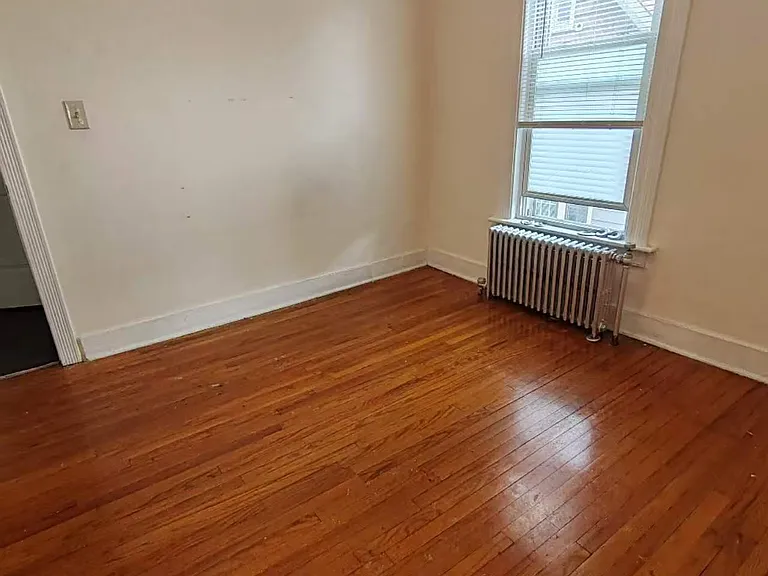 19 Clarke St #2 — Photo 9