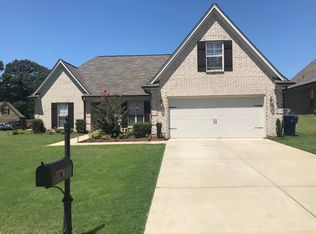 7297 Willow Point Dr, Horn Lake, MS 38637