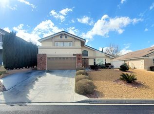 13170 Palos Grande Dr, Victorville, CA 92395