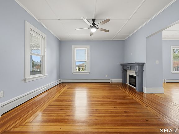 3rd image of 72 Baker Avenue