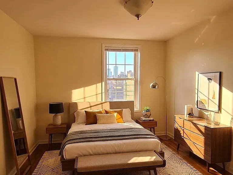 88-25 153rd St #5M — Photo 2