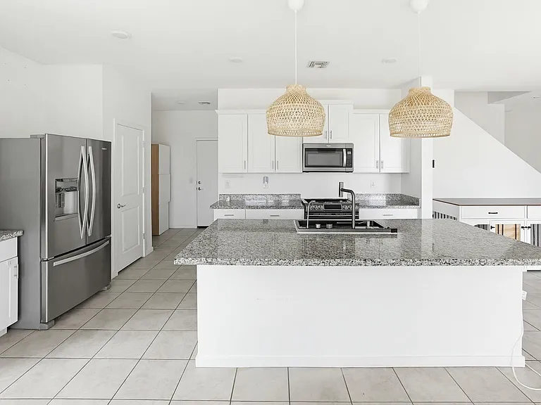 6815 W Encinas Ln — Photo 19