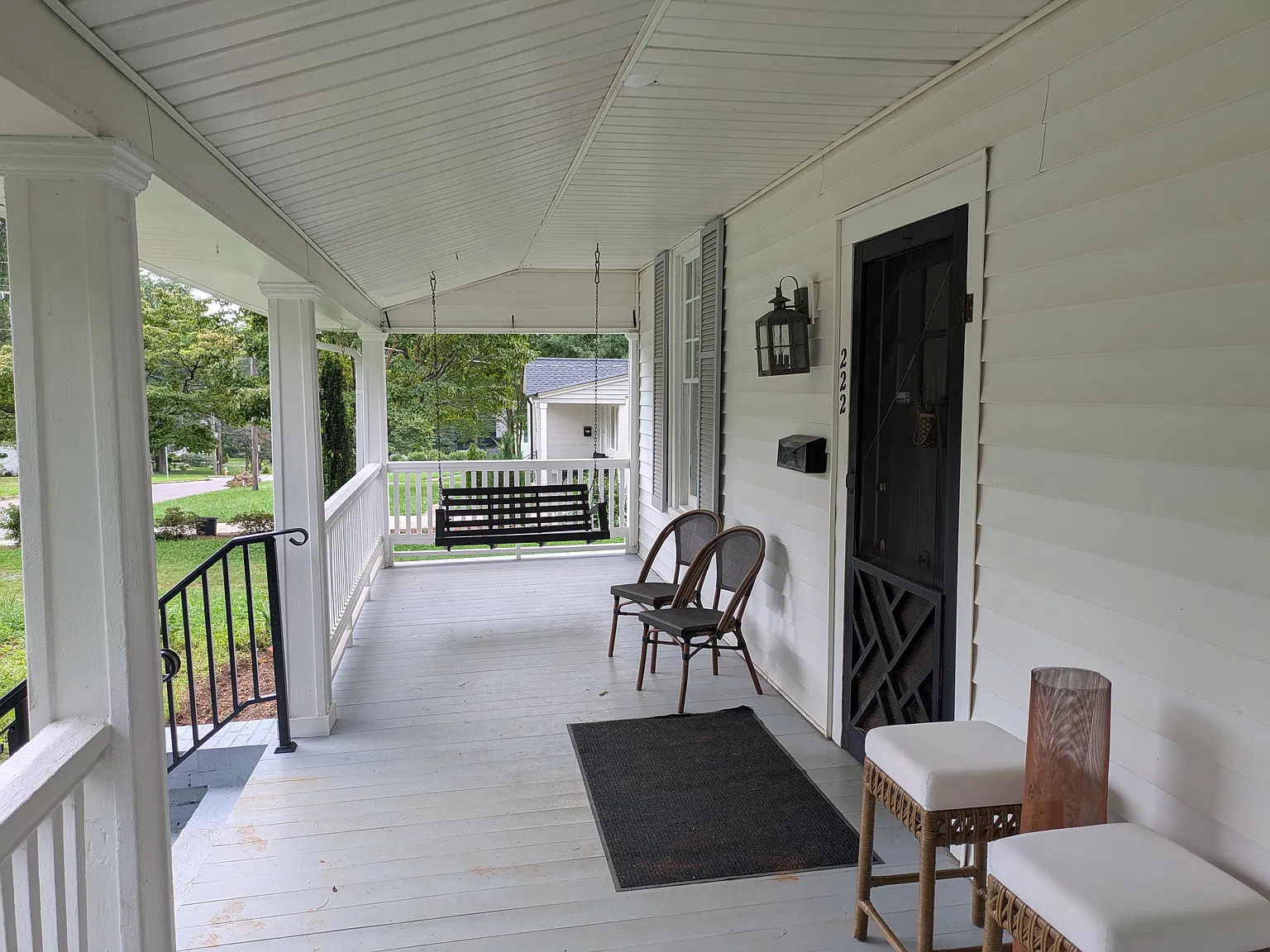 2 bed, 1.5 bath, 1157 sqft, $1,895 — Photo 2