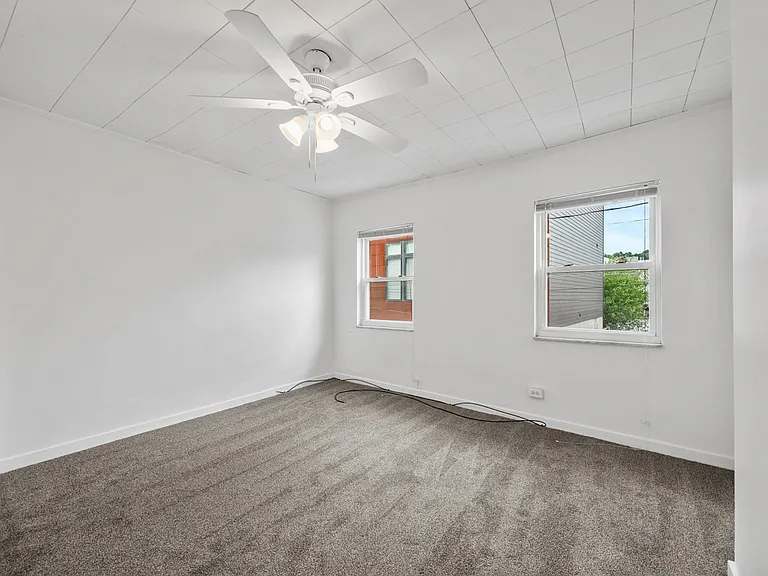 4840 Blackberry Way — Photo 16