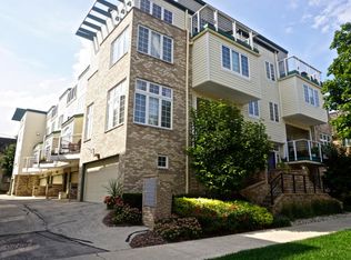 2573 N Farwell Ave #2573, Milwaukee, WI 53211