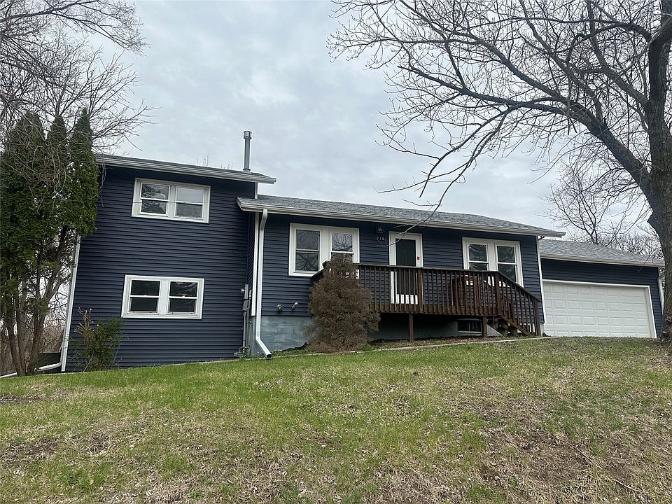 1st image of 718 W 8th St N