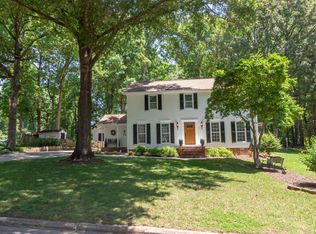 1301 Ravenhurst Dr, Raleigh, NC 27615