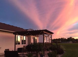 1356 Sand Piper Dr, Grand Blanc, MI 48439