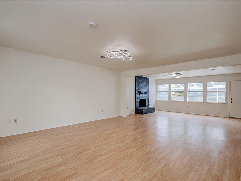 3514 Quail Meadow Dr — Photo 7
