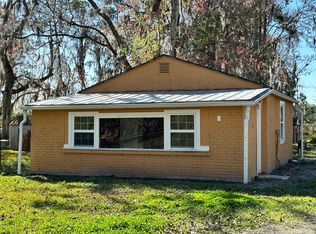 3952 Bessent Rd, Jacksonville, FL 32218