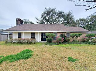 107 Langridge Dr, Belle Chasse, LA 70037