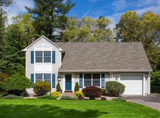 20 Abbe Rd, Enfield, CT 06082