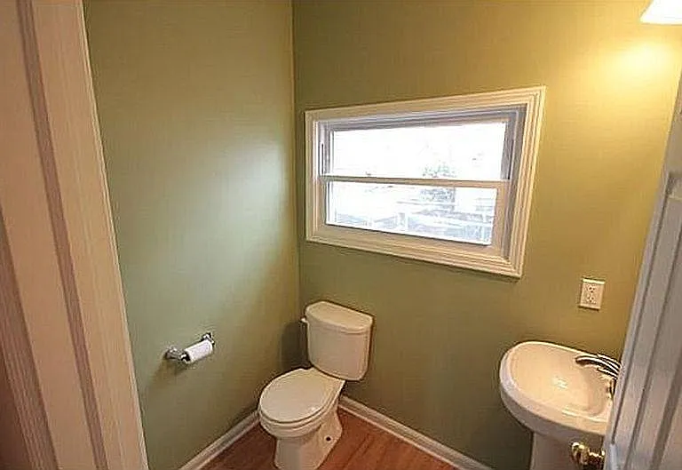 439 Fuller Ave SE — Photo 4