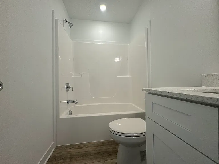 13847 Gatsby Dr — Photo 86