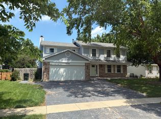 1730 Tanglewood Dr, Algonquin, IL 60102