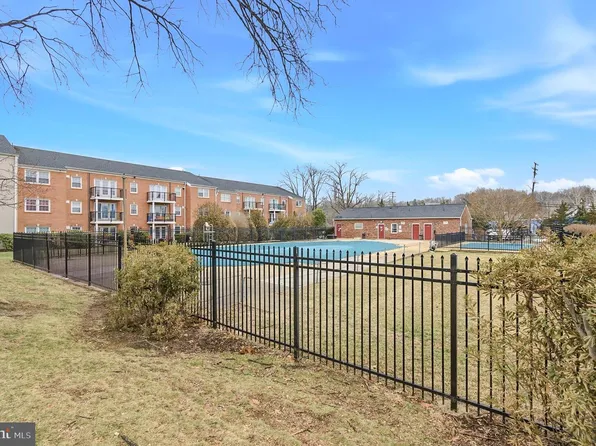 9457 Fairfax Blvd APT 202, Fairfax, VA 22031