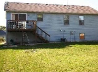 6690 Charlie Grimm Rd, Windsor, WI 53598