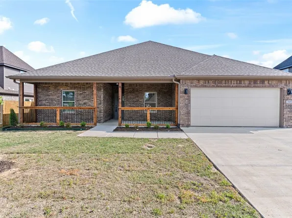 325 Ryder St, Gentry, AR 72734