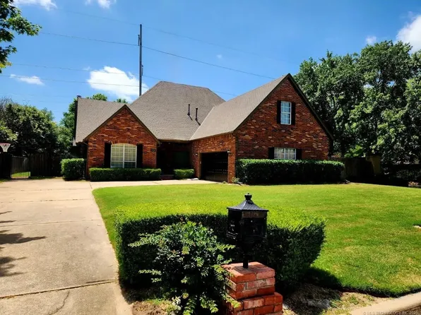 5506 E 110th Pl, Tulsa, OK 74137