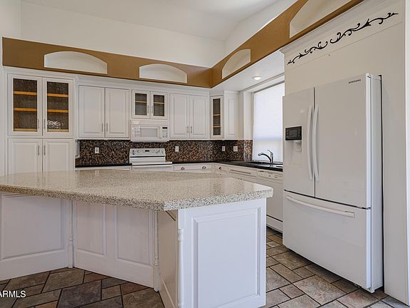 5th image of 17628 W Lotten Dr