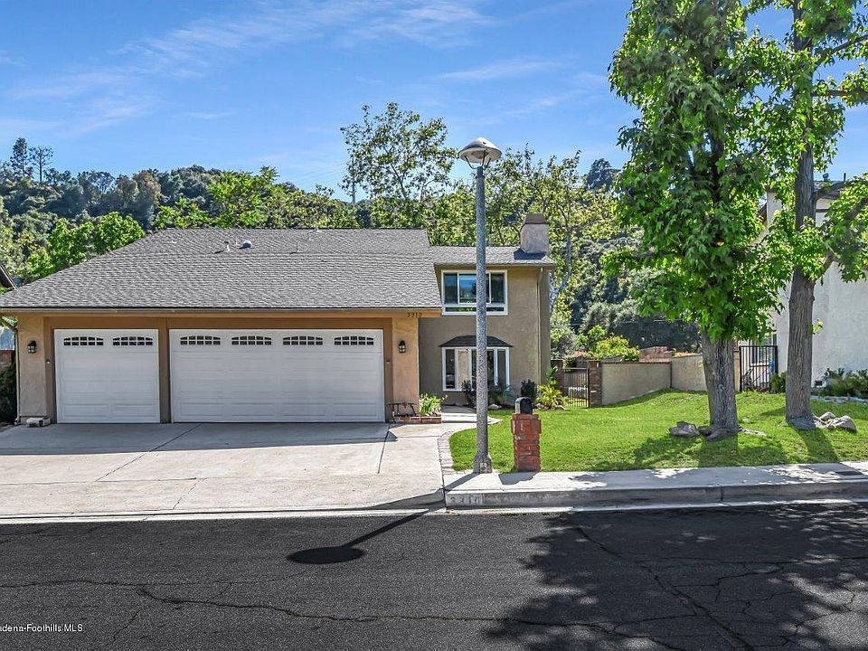 1st image of 3310 Park Vista Dr