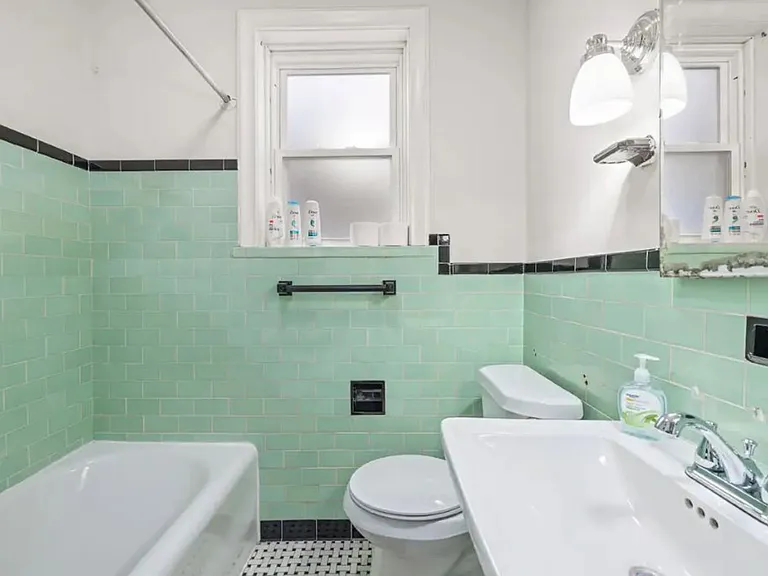 Dolan Pl — Photo 9