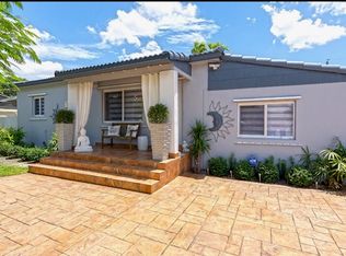 50 W 56th St, Hialeah, FL 33012