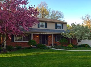 8131 Roanoke Dr, Fort Wayne, IN