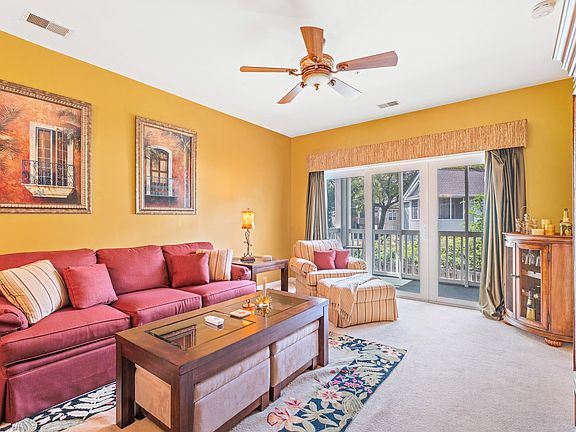 2nd image of 601 Hillside Dr. #4122